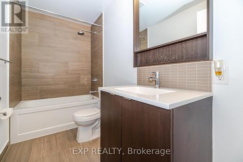 2508 - 2560 Eglinton Avenue W, Mississauga, ON - Indoor Photo Showing Bathroom