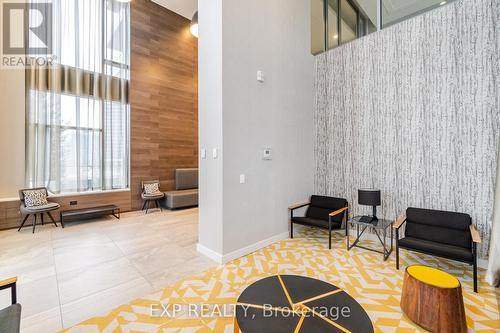 2508 - 2560 Eglinton Avenue W, Mississauga, ON - Indoor Photo Showing Other Room