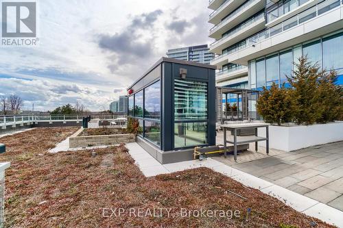 2508 - 2560 Eglinton Avenue W, Mississauga, ON - Outdoor