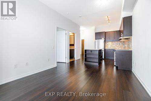 2508 - 2560 Eglinton Avenue W, Mississauga, ON - Indoor Photo Showing Kitchen