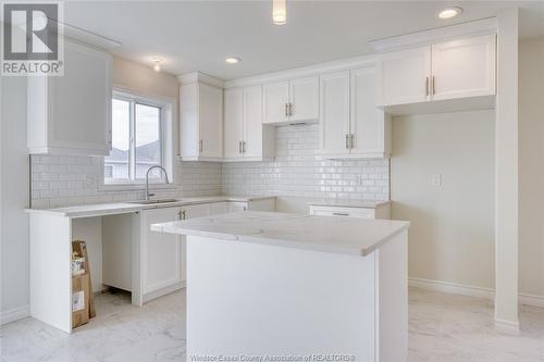 1040 Lublin Avenue, Windsor, ON - Indoor Photo Showing Kitchen