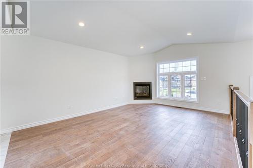 1040 Lublin Avenue, Windsor, ON - Indoor Photo Showing Living Room With Fireplace