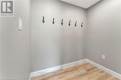 31 Hoodless Court, Brantford, ON - Indoor Photo Showing Other Room