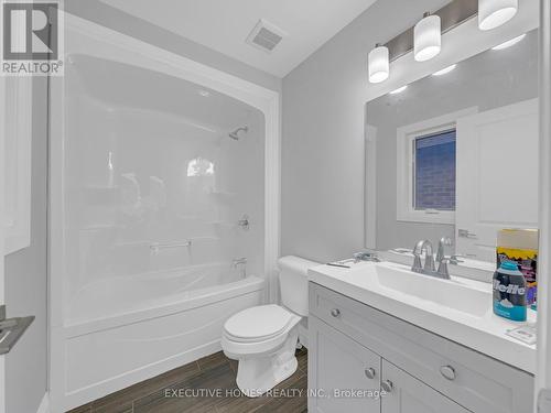 4277 John Ross Court S, Windsor, ON - Indoor Photo Showing Bathroom