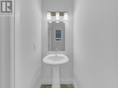 4277 John Ross Court S, Windsor, ON - Indoor Photo Showing Bathroom