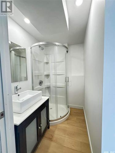 177 Procter Place, Regina, SK - Indoor Photo Showing Bathroom