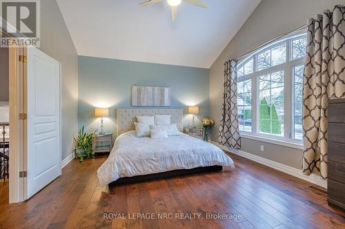 7 Parklane Crescent, St. Catharines (461 - Glendale/Glenridge), ON - Indoor Photo Showing Bedroom