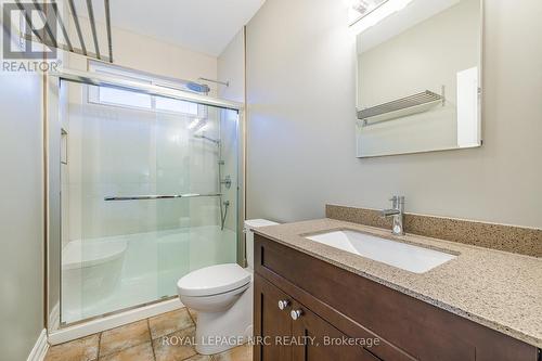 7 Parklane Crescent, St. Catharines (461 - Glendale/Glenridge), ON - Indoor Photo Showing Bathroom