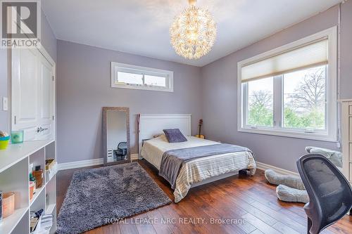 7 Parklane Crescent, St. Catharines (461 - Glendale/Glenridge), ON - Indoor Photo Showing Bedroom