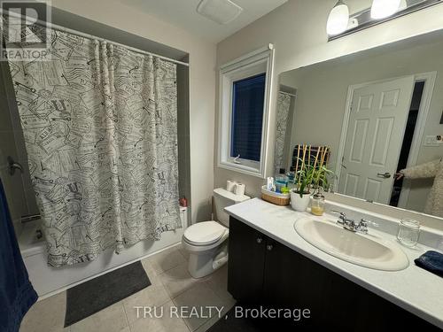 717 Brittanic Road N, Ottawa, ON - Indoor Photo Showing Bathroom