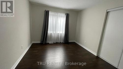 717 Brittanic Road N, Ottawa, ON - Indoor Photo Showing Other Room