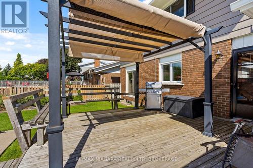 40 Gaspare Drive, Port Colborne (878 - Sugarloaf), ON - Outdoor With Deck Patio Veranda With Exterior