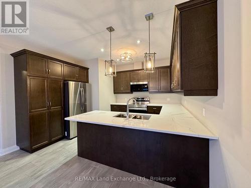 331 Normanton Street, Saugeen Shores, ON - Indoor Photo Showing Kitchen With Stainless Steel Kitchen With Double Sink With Upgraded Kitchen