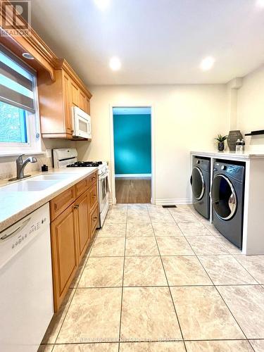 Main - 5285 Woodhaven Court, Burlington, ON - Indoor Photo Showing Laundry Room