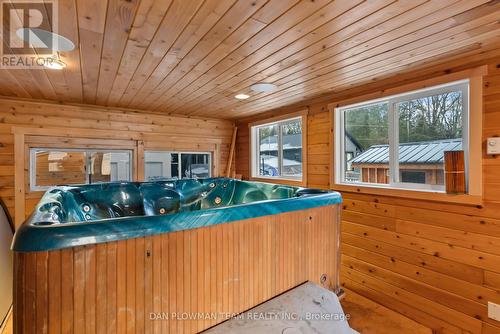 19 Burnett Shore Road, Kawartha Lakes, ON - Indoor Photo Showing Other Room