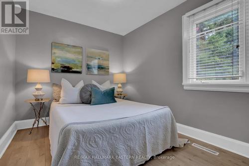 114 Thomas Street, Oshawa (Lakeview), ON - Indoor Photo Showing Bedroom