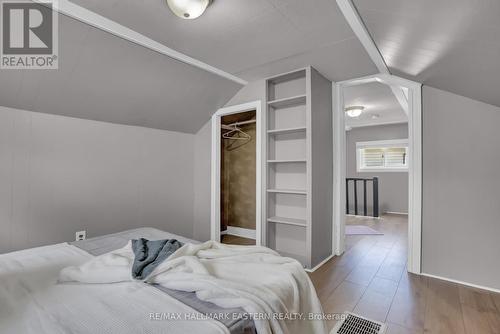 114 Thomas Street, Oshawa (Lakeview), ON - Indoor Photo Showing Bedroom