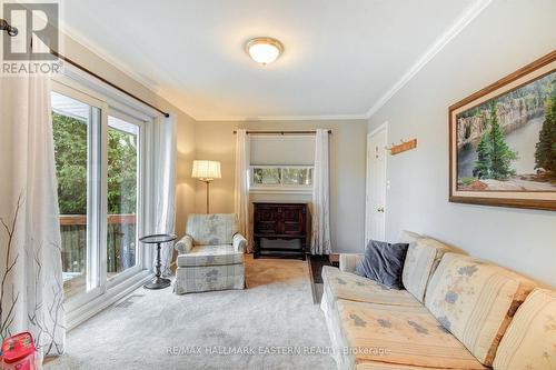 827 Somerville Street, Oshawa (Northglen), ON - Indoor Photo Showing Living Room