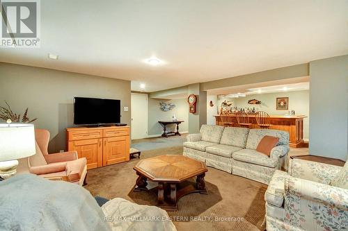 827 Somerville Street, Oshawa (Northglen), ON - Indoor Photo Showing Living Room