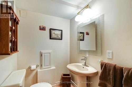 827 Somerville Street, Oshawa (Northglen), ON - Indoor Photo Showing Bathroom