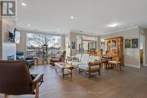 313 - 1200 Commissioners Road W, London, ON - Indoor Photo Showing Living Room