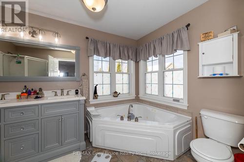 319586 Grey Road 1 Road, Georgian Bluffs, ON - Indoor Photo Showing Bathroom