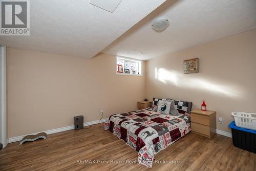 319586 Grey Road 1 Road, Georgian Bluffs, ON - Indoor Photo Showing Bedroom