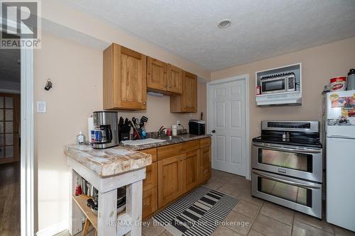 319586 Grey Road 1 Road, Georgian Bluffs, ON - Indoor Photo Showing Kitchen