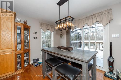 319586 Grey Road 1 Road, Georgian Bluffs, ON - Indoor Photo Showing Dining Room