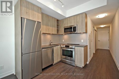 804 - 30 Ordnance Street, Toronto, ON - Indoor Photo Showing Kitchen