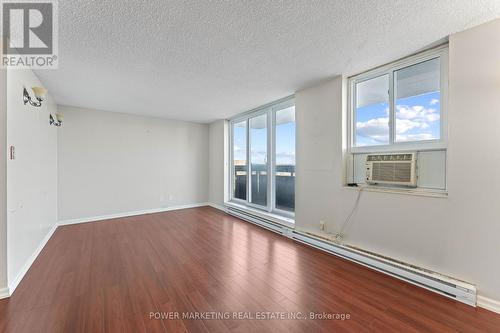 1409 - 2000 Jasmine Crescent, Ottawa, ON - Indoor Photo Showing Other Room