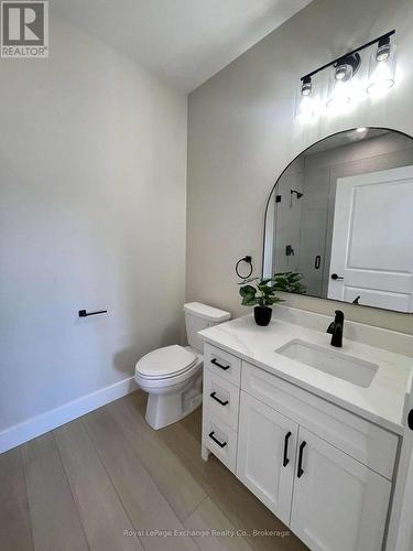 60 Mercedes Cres Crescent W, Kincardine, ON - Indoor Photo Showing Bathroom