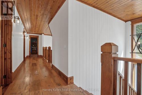 1074 Tally Ho Winter Park Road, Lake Of Bays (Sinclair), ON - Indoor Photo Showing Other Room