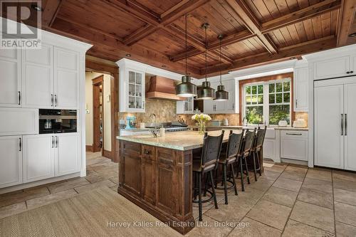 1074 Tally Ho Winter Park Road, Lake Of Bays (Sinclair), ON - Indoor Photo Showing Kitchen