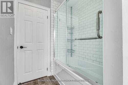 238 Dearborn Avenue, Oshawa, ON - Indoor Photo Showing Bathroom