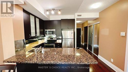 310 - 21 Upper Duke Crescent, Markham, ON - Indoor Photo Showing Kitchen With Double Sink With Upgraded Kitchen