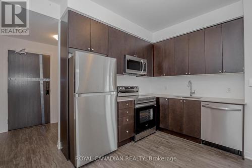 414 - 480 Gordon Krantz Avenue, Milton, ON - Indoor Photo Showing Kitchen With Stainless Steel Kitchen