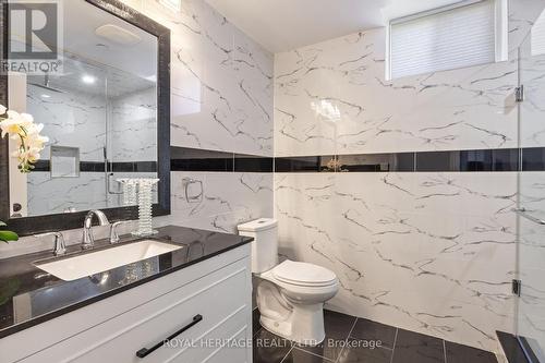 20 Kingstree Court, Whitchurch-Stouffville, ON - Indoor Photo Showing Bathroom