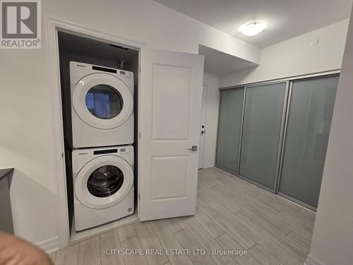 2407 - 30 Elm Drive, Mississauga, ON - Indoor Photo Showing Laundry Room