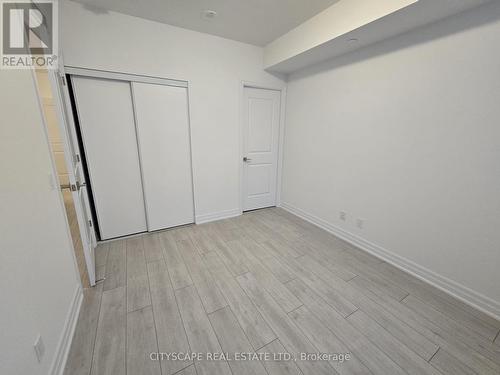 2407 - 30 Elm Drive, Mississauga, ON - Indoor Photo Showing Other Room