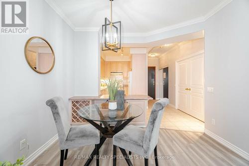 909 - 1 Belvedere Court, Brampton, ON - Indoor Photo Showing Dining Room