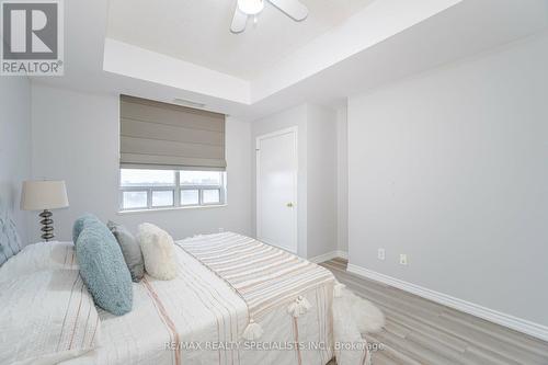 909 - 1 Belvedere Court, Brampton, ON - Indoor Photo Showing Bedroom