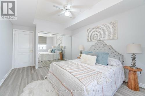 909 - 1 Belvedere Court, Brampton, ON - Indoor Photo Showing Bedroom