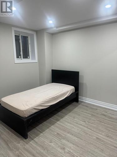 3 Spinland Street, Caledon, ON - Indoor Photo Showing Bedroom