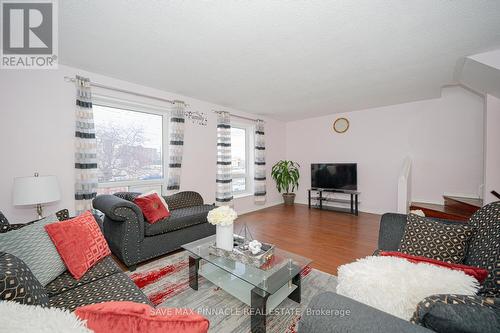 66 - 1563 Albion Road, Toronto, ON - Indoor Photo Showing Living Room