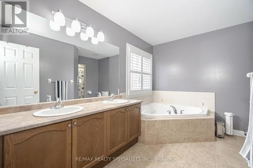 37 Everingham Circle, Brampton, ON - Indoor Photo Showing Bathroom