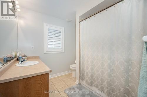 37 Everingham Circle, Brampton, ON - Indoor Photo Showing Bathroom