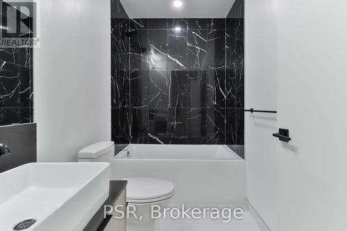 505 - 10 Graphophone Grove, Toronto, ON - Indoor Photo Showing Bathroom