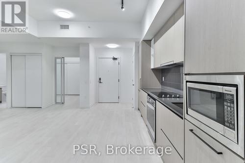 505 - 10 Graphophone Grove, Toronto, ON - Indoor Photo Showing Kitchen