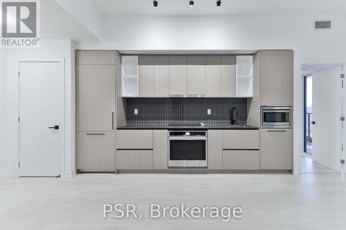 505 - 10 Graphophone Grove, Toronto, ON - Indoor Photo Showing Kitchen